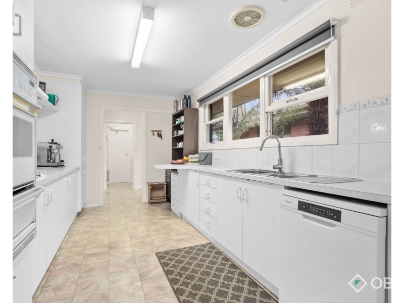 10 Coprosma Avenue, Frankston VIC 3199