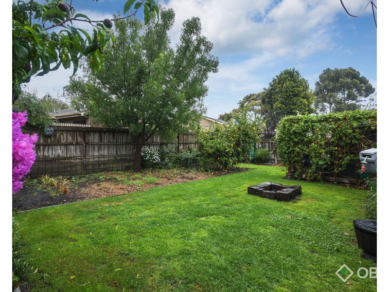 10 Coprosma Avenue, Frankston VIC 3199