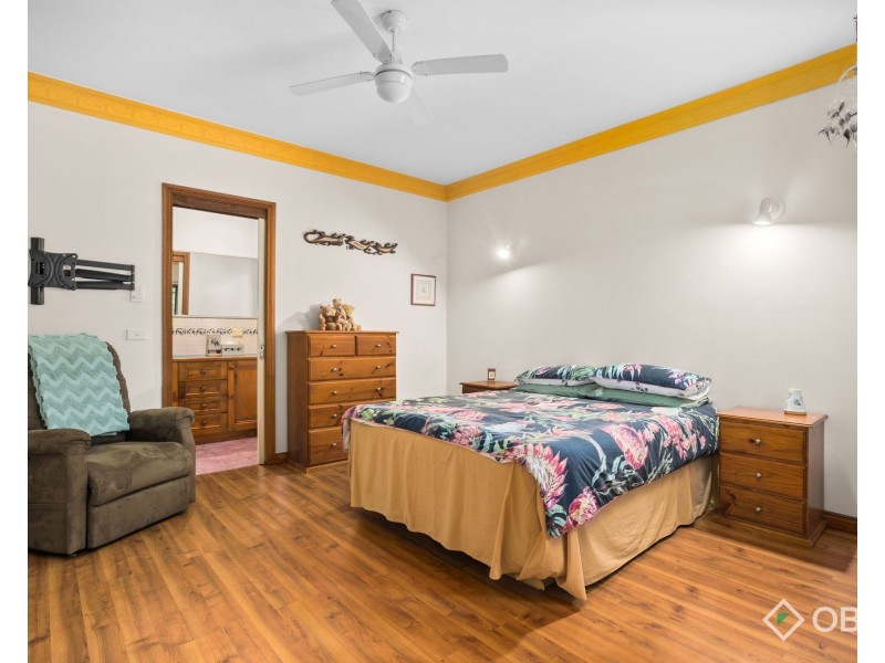 4   Shane Court, Carrum Downs VIC 3201