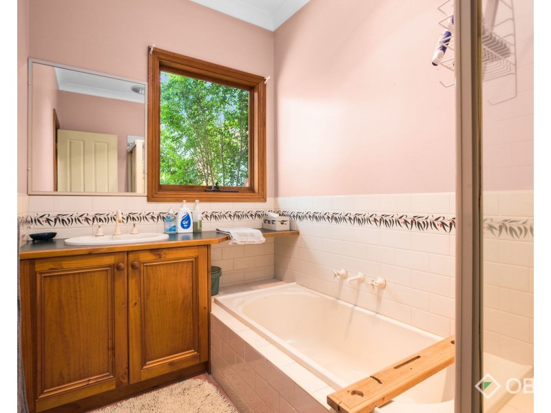 4   Shane Court, Carrum Downs VIC 3201