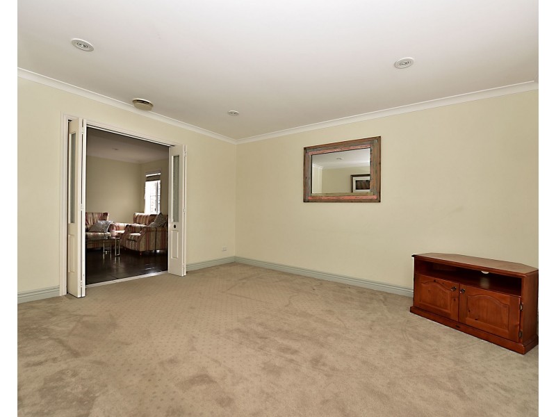 84 Nurten Parade, Aspendale Gardens VIC 3195