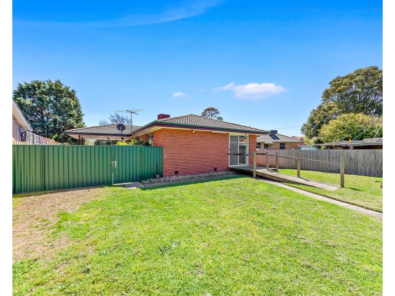 3 Hodgins Crescent, Frankston North VIC 3200