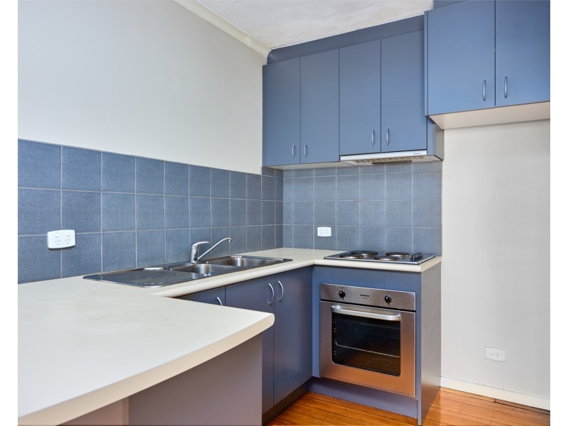 6/2 Woods Avenue, Mordialloc VIC 3195