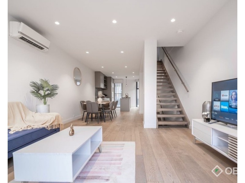 8c Park Street, Mordialloc VIC 3195