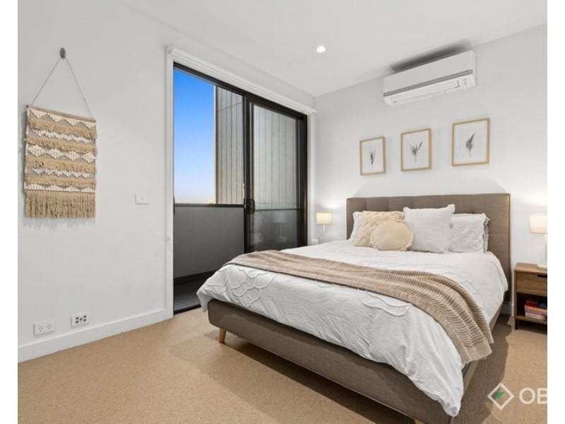 8c Park Street, Mordialloc VIC 3195