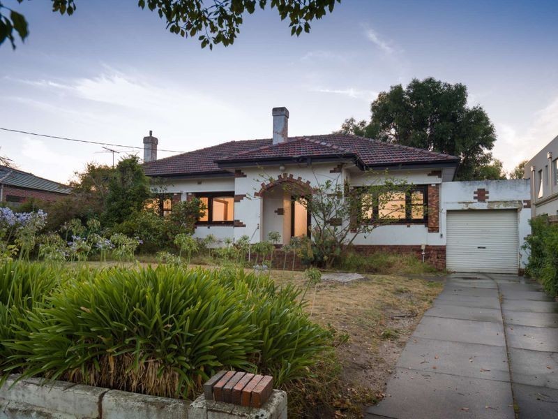 2 Johnston Street, Ashburton VIC 3147