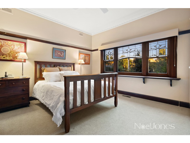 27 Stewart Street, Ormond VIC 3204