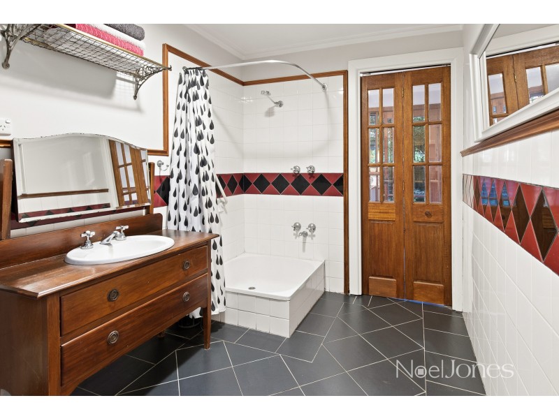 27 Stewart Street, Ormond VIC 3204