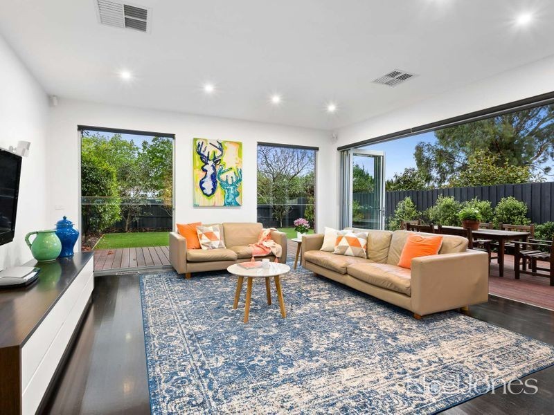 10 Chestnut Street, Surrey Hills VIC 3127