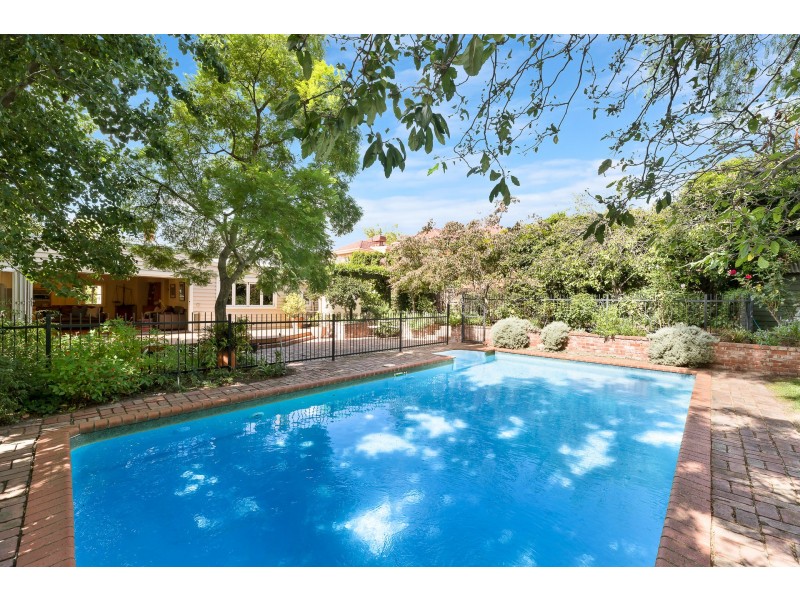 12 Suffolk Road, Surrey Hills VIC 3127