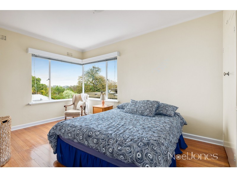 2/20 Chaucer Crescent, Canterbury VIC 3126