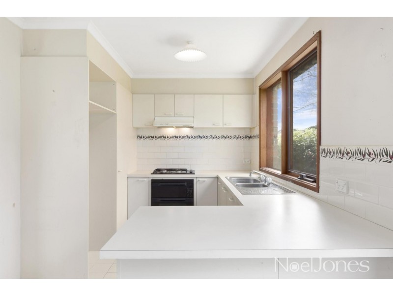 2/11 Queens Parade, Glen Iris VIC 3146