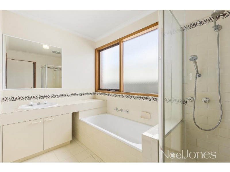 2/11 Queens Parade, Glen Iris VIC 3146