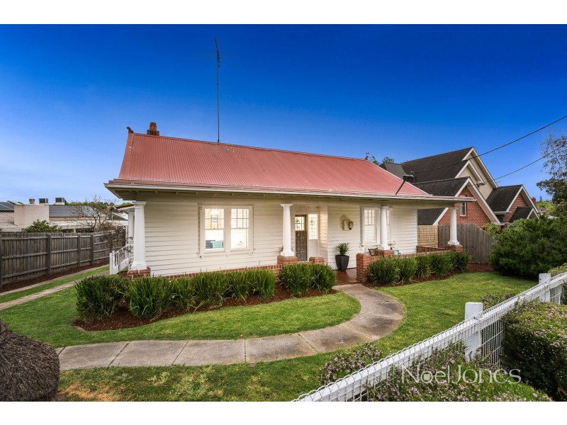 8 Georgina Parade, Camberwell VIC 3124