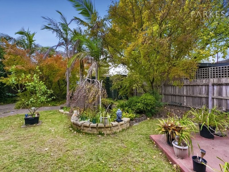 20 Pine Way, Doncaster East VIC 3109