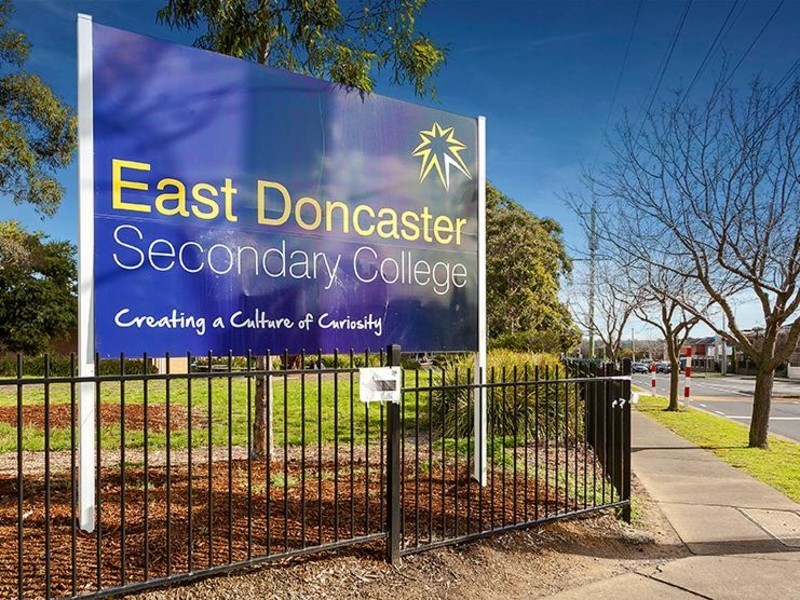 1-3/24 Greendale Road, Doncaster East VIC 3109