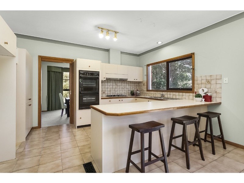 9 Glenmanor Close, Templestowe VIC 3106