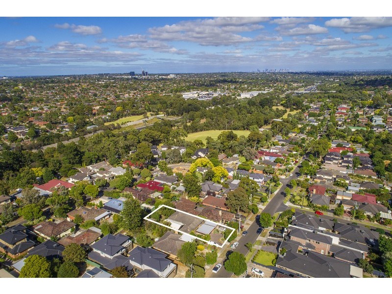 52 Thea Grove, Doncaster East VIC 3109