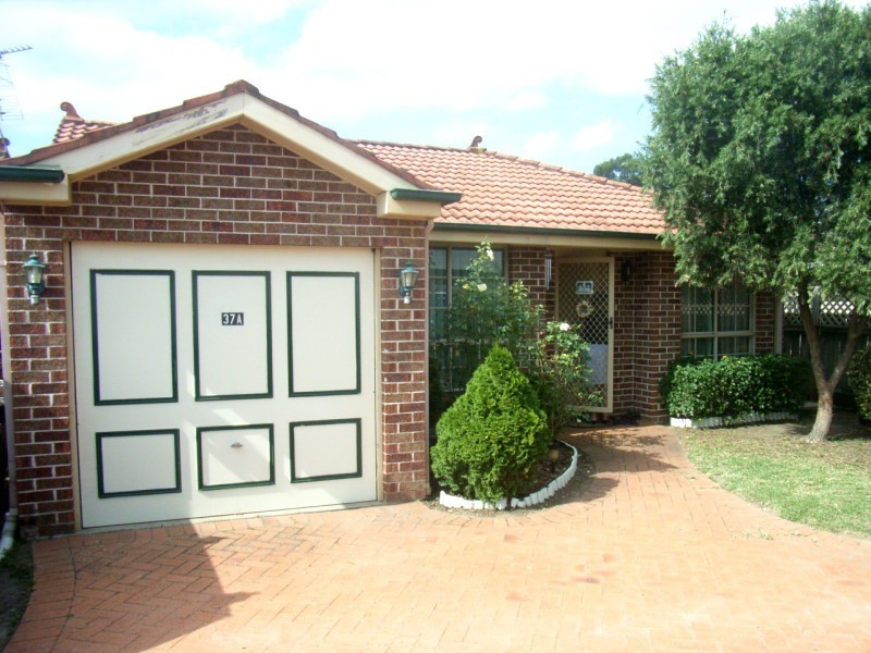 37a Unicombe Crescent, Oakhurst NSW 2761