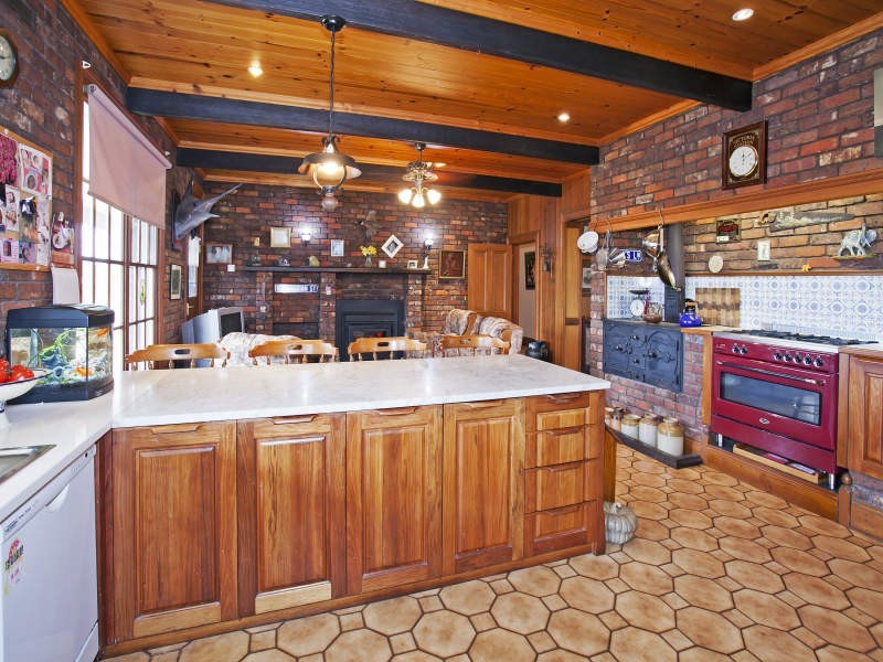 605 Lake Road, Connewarre VIC 3227