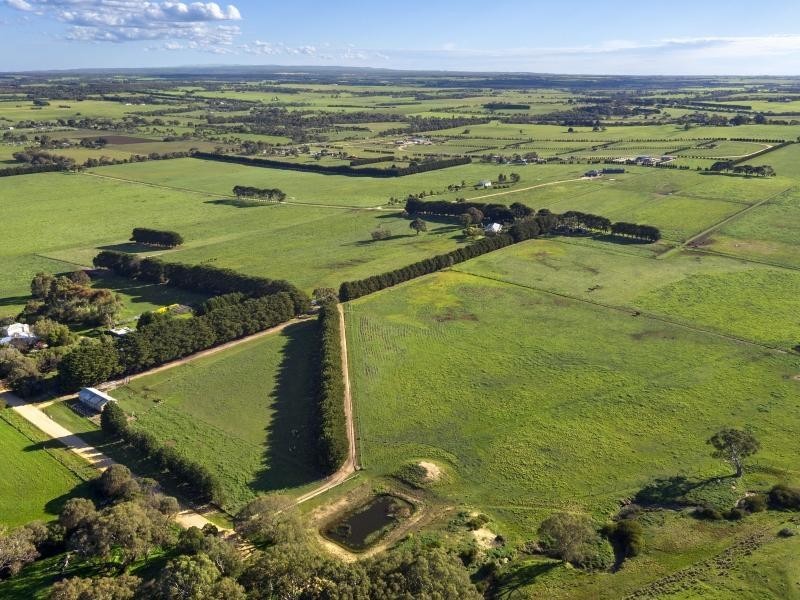 250 Bogans Lane, Freshwater Creek VIC 3216