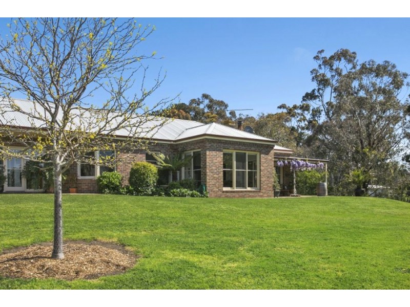 45 Dog Rocks Road, Batesford VIC 3221