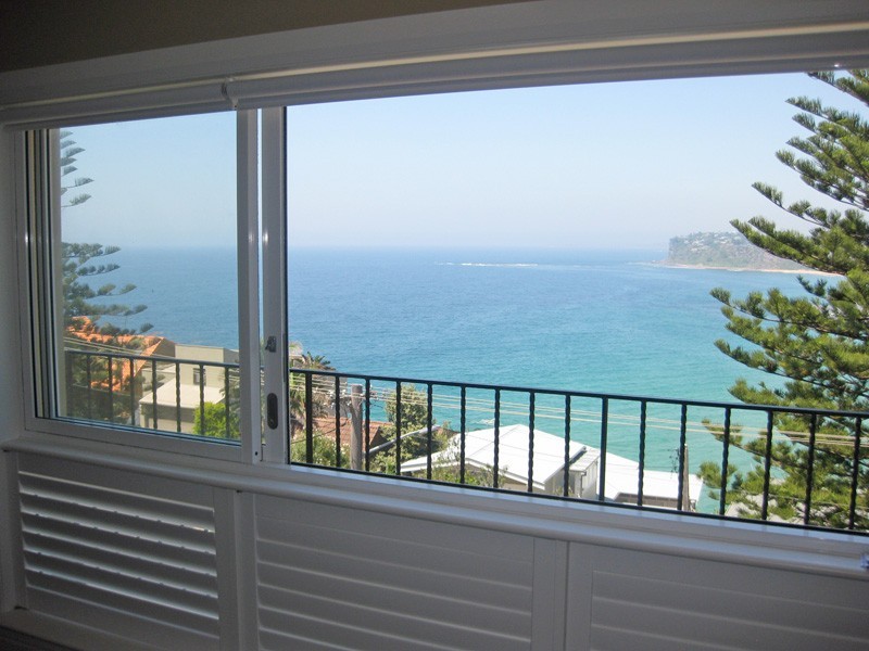 33 The Serpentine, Bilgola NSW 2107