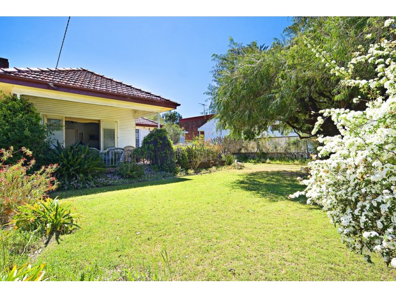 12 Ross Street, Newport NSW 2106