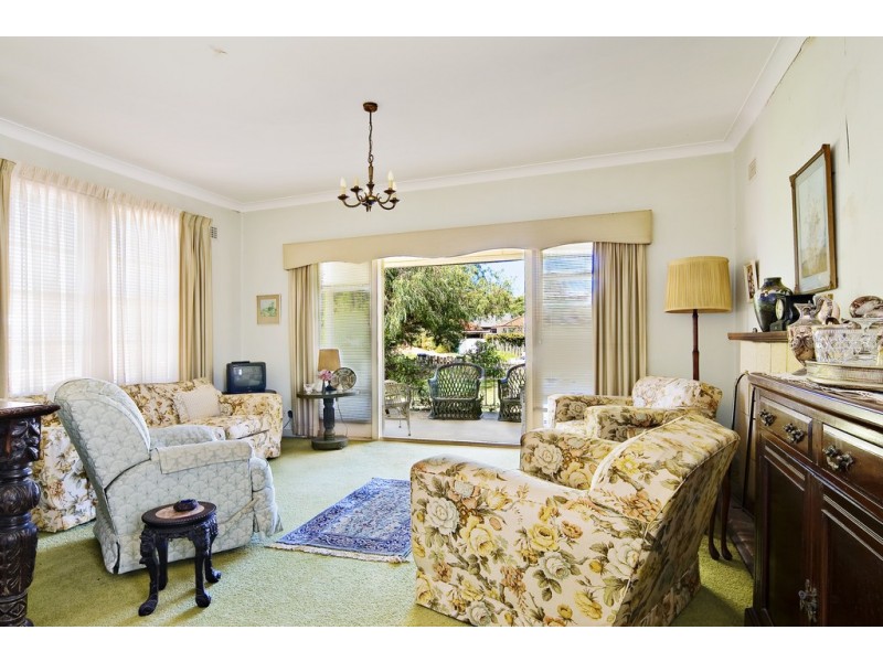 12 Ross Street, Newport NSW 2106