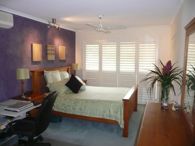Coombabah QLD 4216