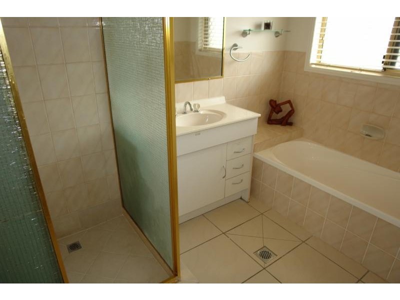 Labrador QLD 4215