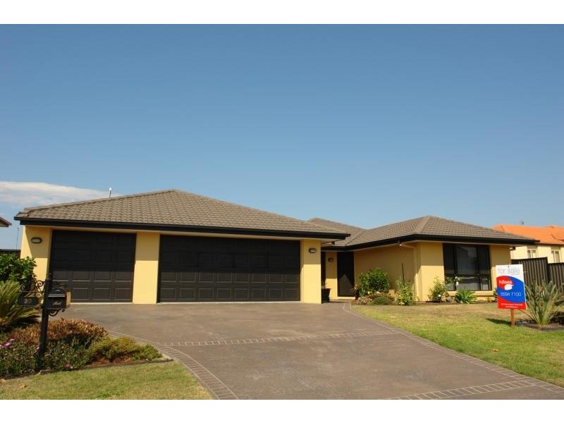 Parkwood QLD 4214