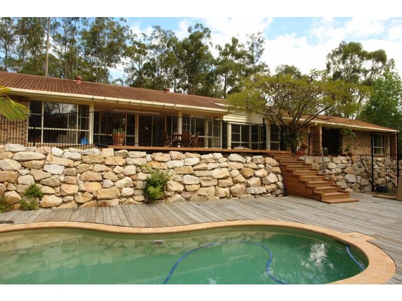 Gaven QLD 4211