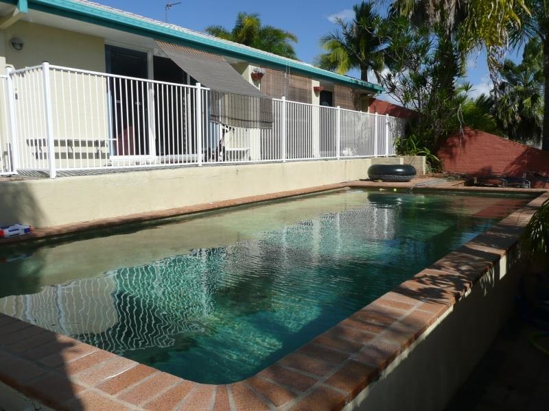 Parkwood QLD 4214