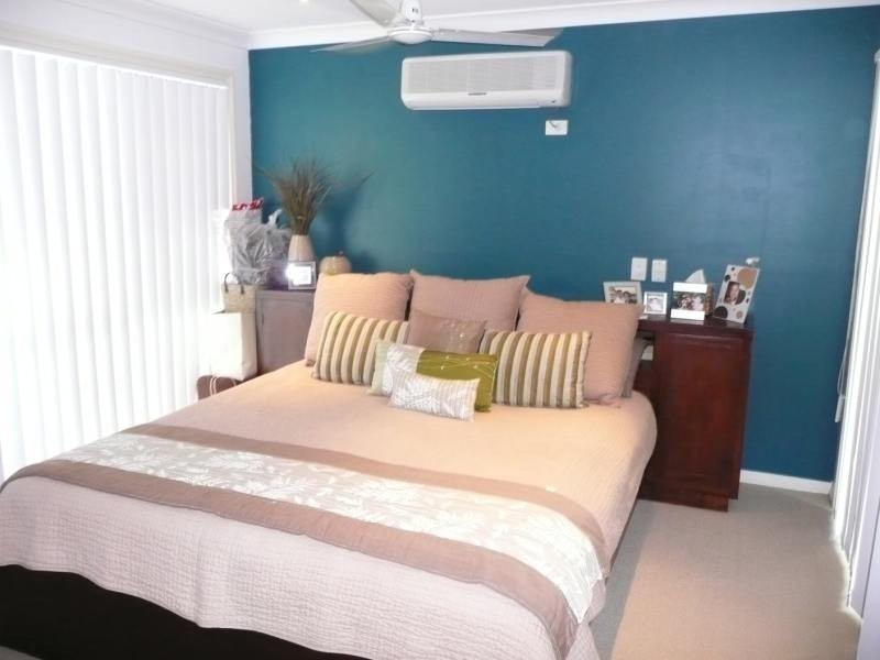 Parkwood QLD 4214