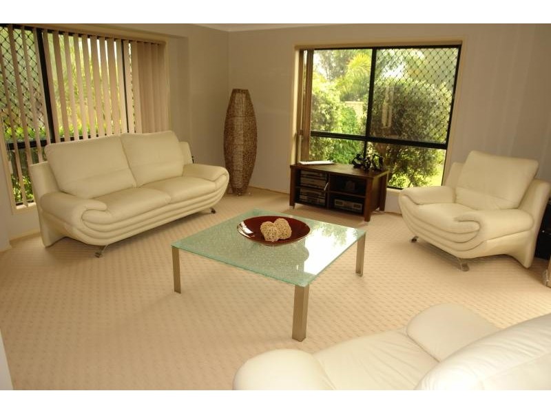 19 O’Brien Court, Arundel QLD 4214