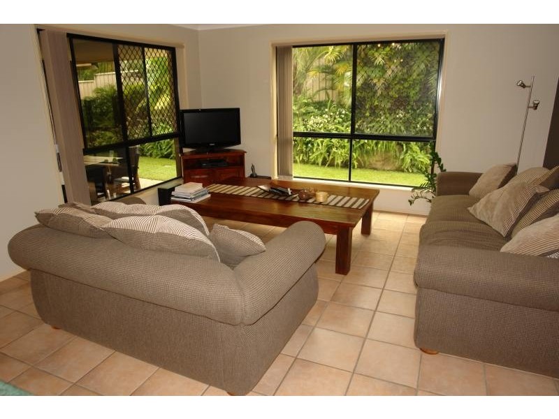 19 O’Brien Court, Arundel QLD 4214