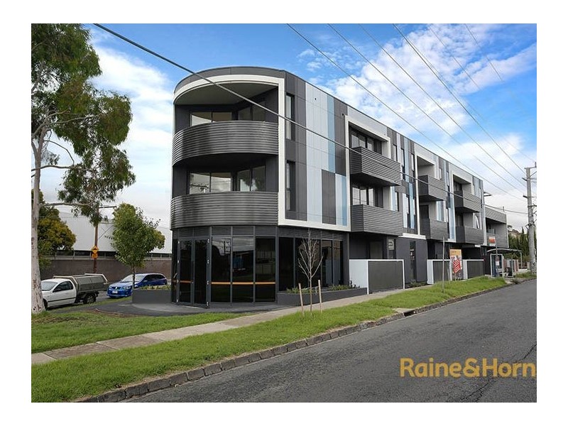 1/10 Langs Road, Ascot Vale VIC 3032