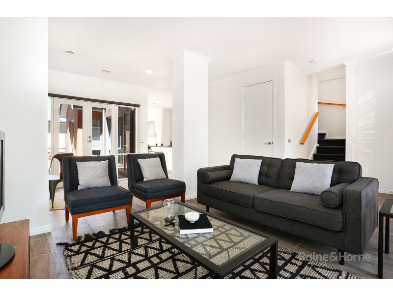 20 Waterford Avenue, Maribyrnong VIC 3032