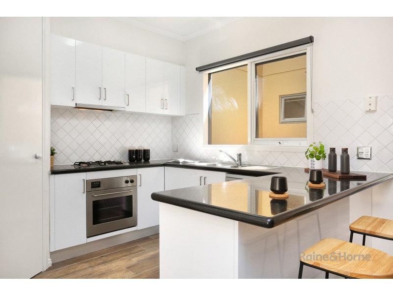 20 Waterford Avenue, Maribyrnong VIC 3032