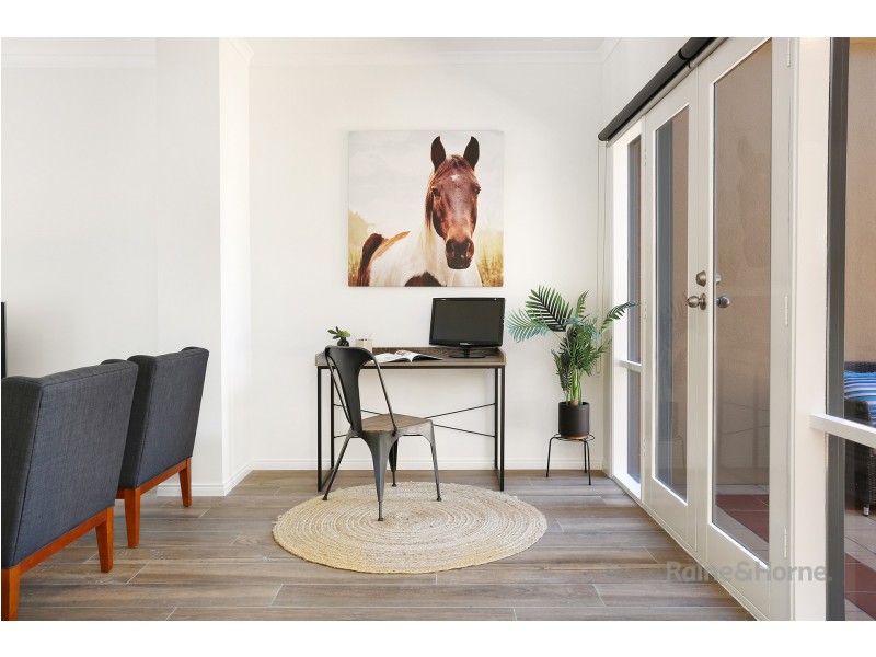 20 Waterford Avenue, Maribyrnong VIC 3032