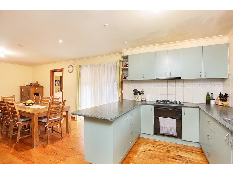 38 Shawlands Drive, Tullamarine VIC 3043