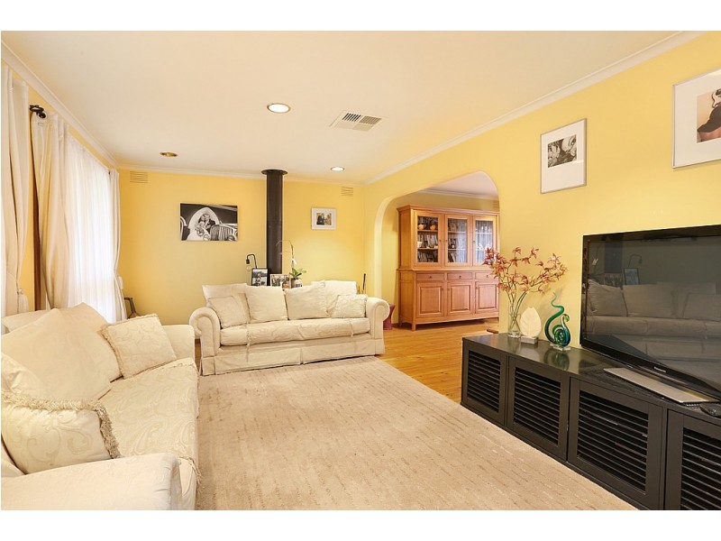 38 Shawlands Drive, Tullamarine VIC 3043