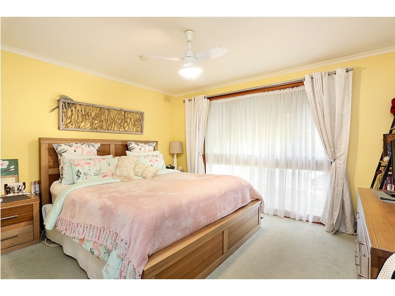 38 Shawlands Drive, Tullamarine VIC 3043
