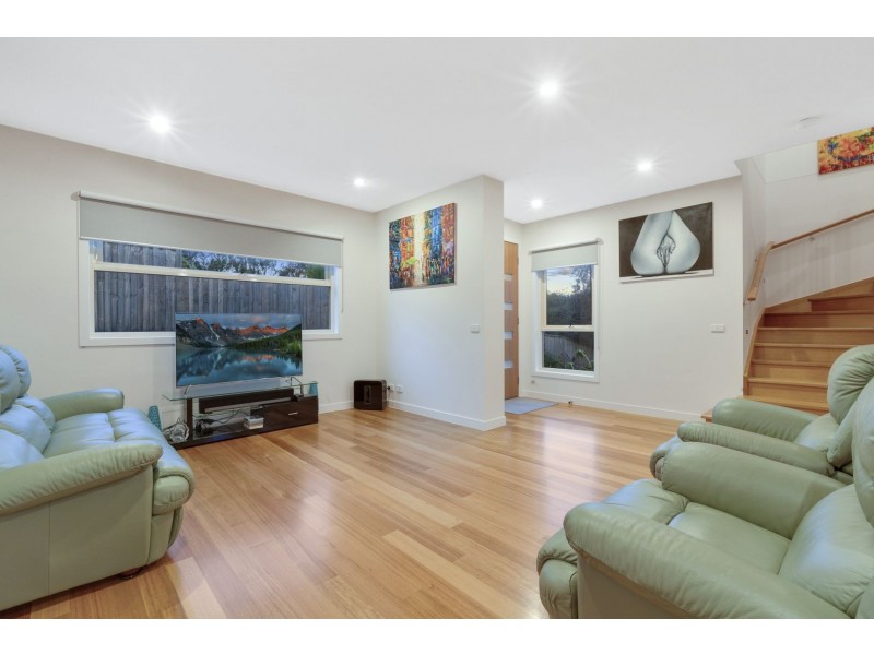 2/23 HUNTER STREET, Keilor VIC 3036