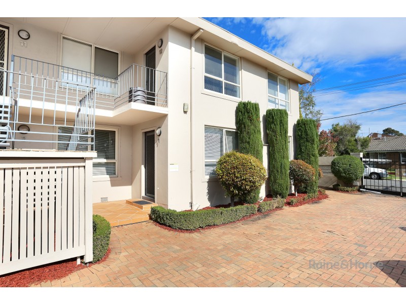 1/10 Ardoch St, Essendon VIC 3040