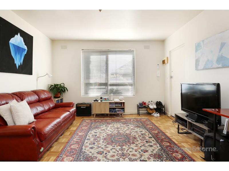 1/10 Ardoch St, Essendon VIC 3040