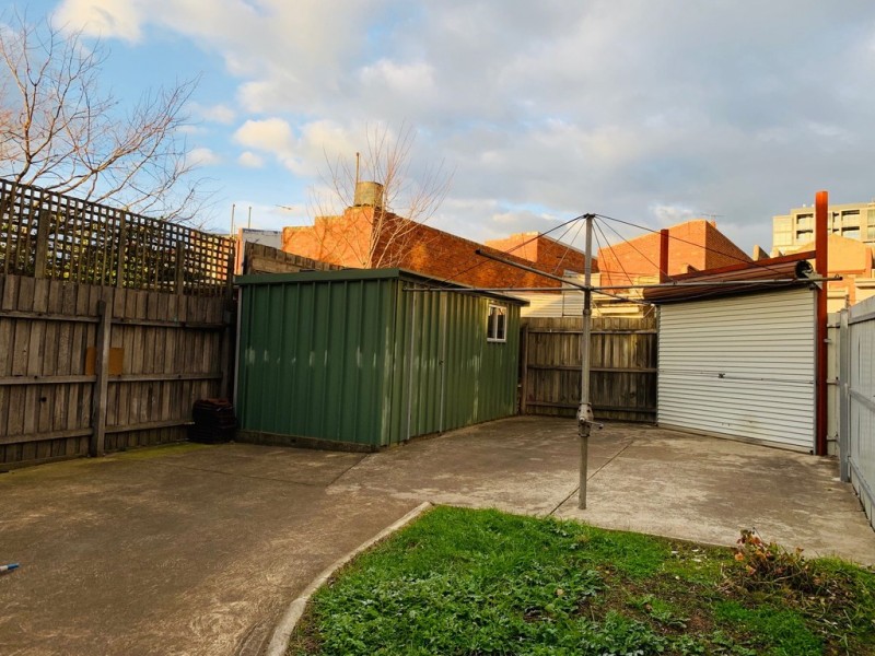 2 Flower Street, Essendon VIC 3040