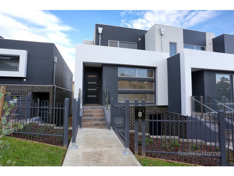 3/8 Hillside Crescent, Maribyrnong VIC 3032