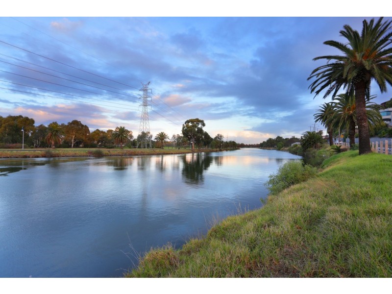 3/8 Hillside Crescent, Maribyrnong VIC 3032